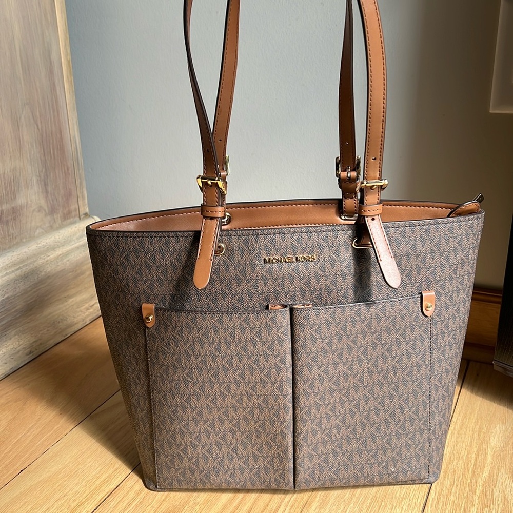 Micheal Kors Tote